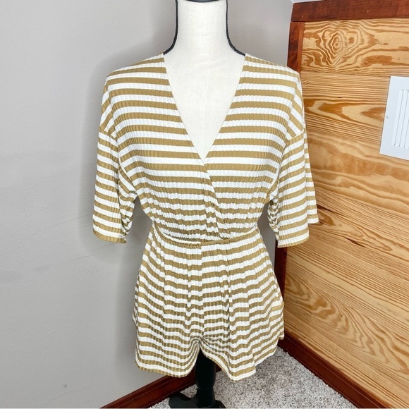 Urban Outfitters Ribbed Striped Surplice V-Neck Romper Gold Yellow White Small - Picture 2 of 11